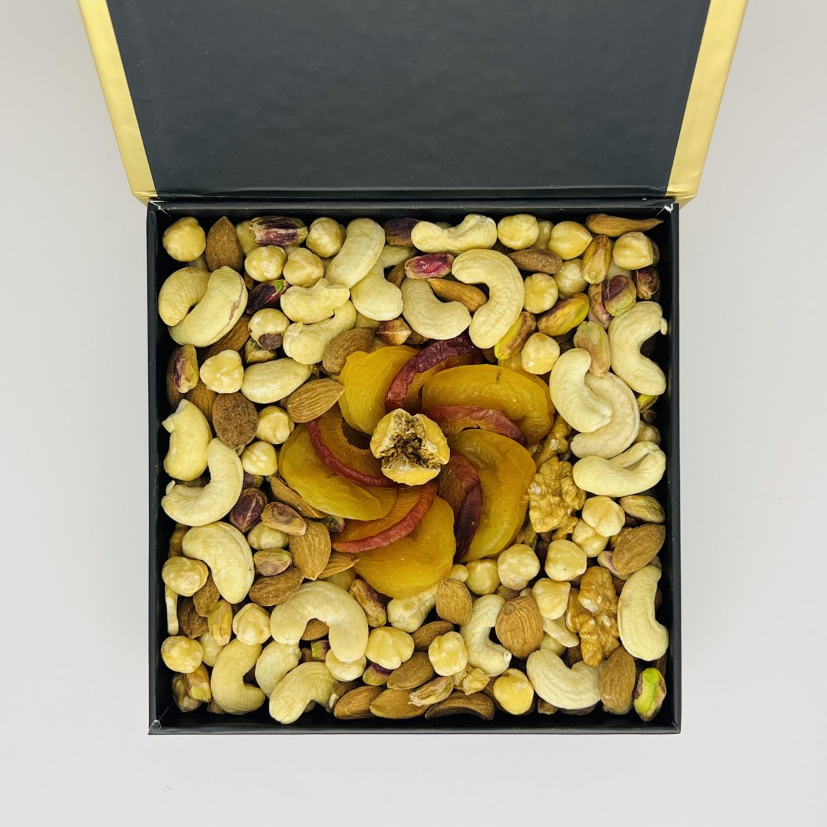 ⁦علبة هما الفاخرة⁩ - الصورة ⁦2⁩