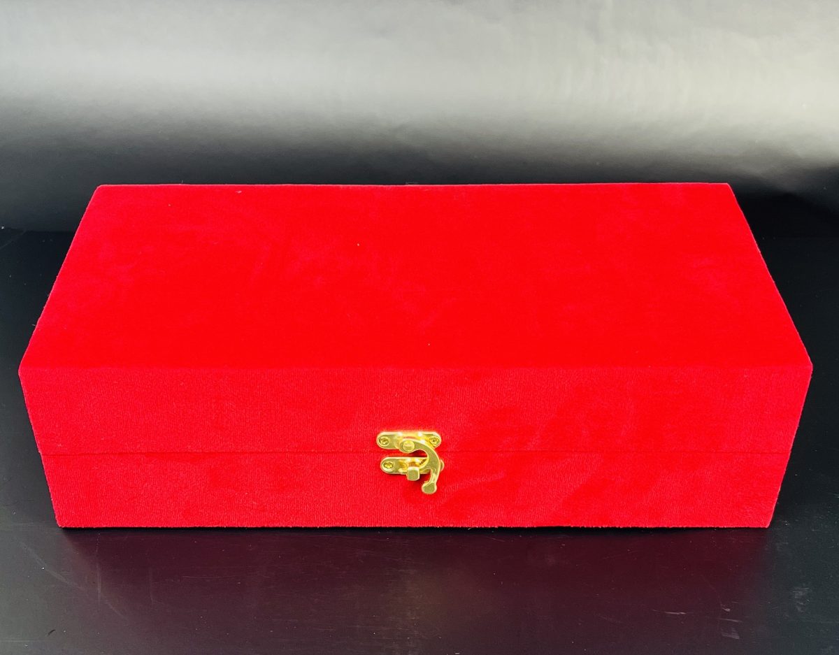 ⁦باكس هدية مخملي خاتم مع إبريق⁩ - الصورة ⁦3⁩