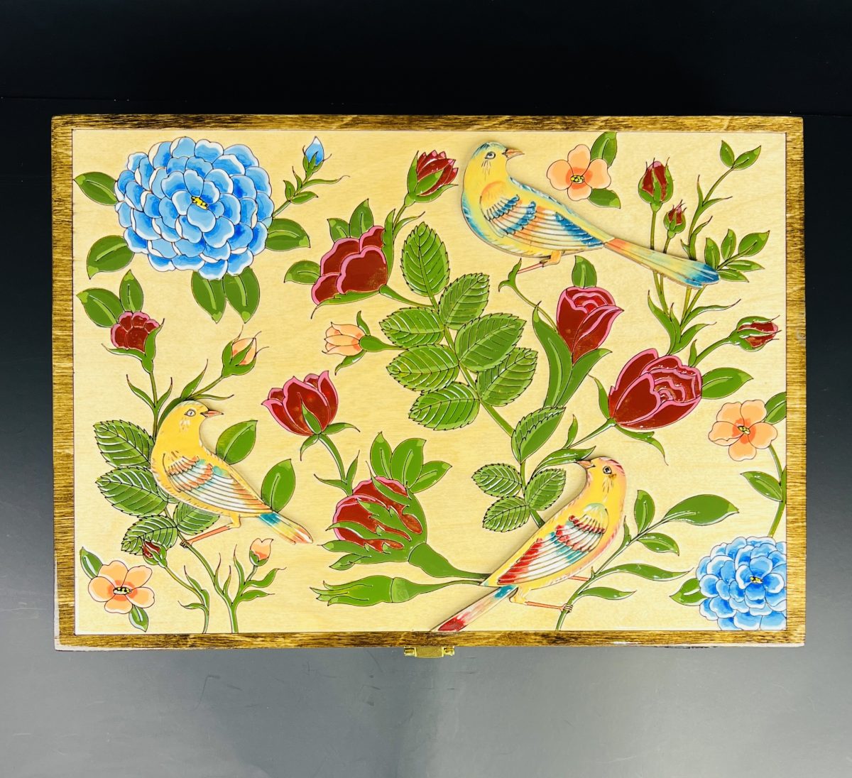 ⁦باكس هدية فاخر گل وبلبل⁩ - الصورة ⁦2⁩