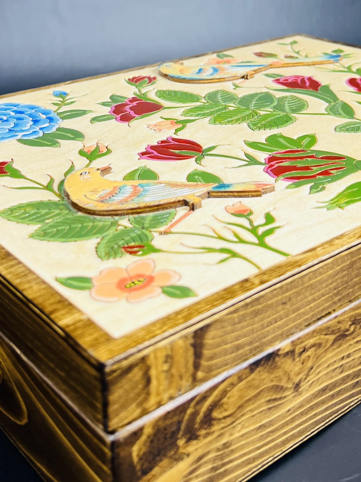 ⁦باكس هدية فاخر گل وبلبل⁩ - الصورة ⁦8⁩