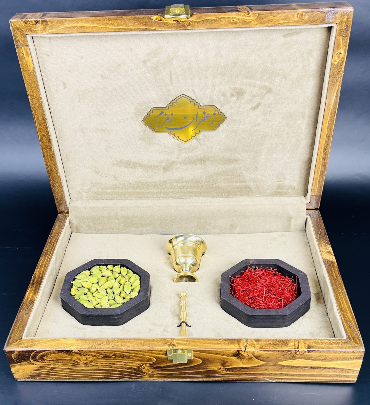 ⁦باكس هدية فاخر گل وبلبل⁩ - الصورة ⁦5⁩