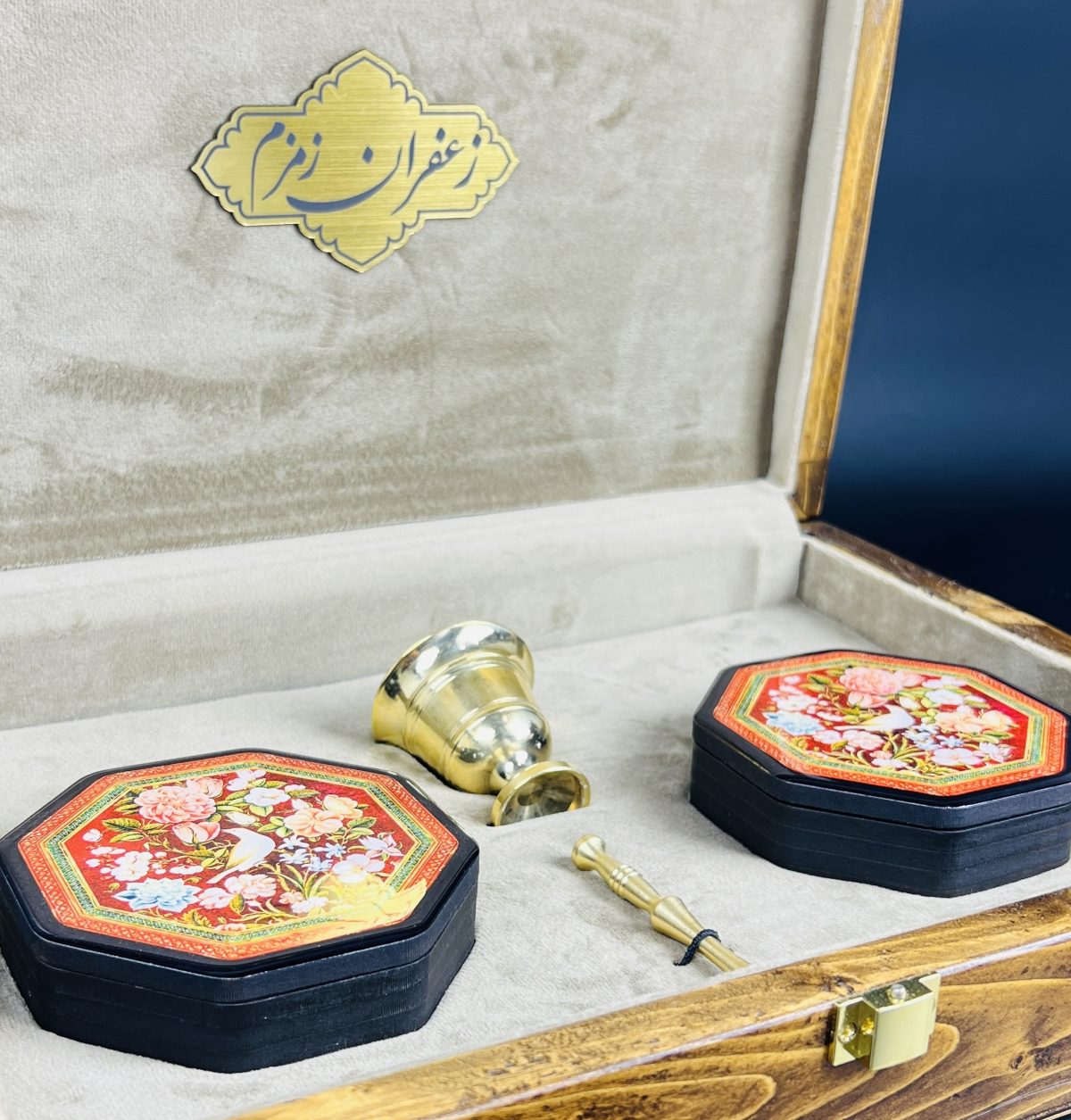 ⁦باكس هدية فاخر گل وبلبل⁩ - الصورة ⁦10⁩