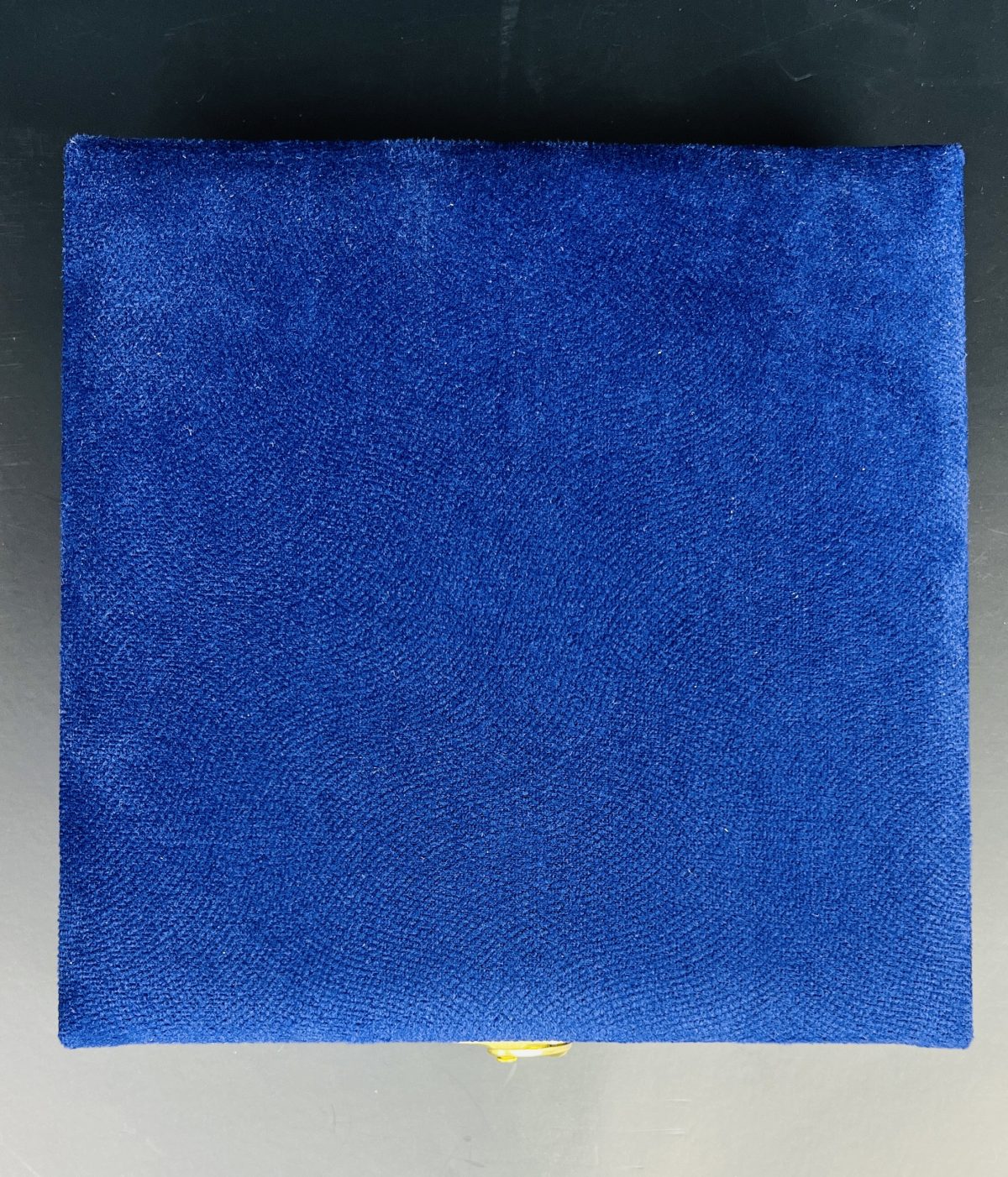 ⁦باكس مخمل هدية⁩ - الصورة ⁦2⁩