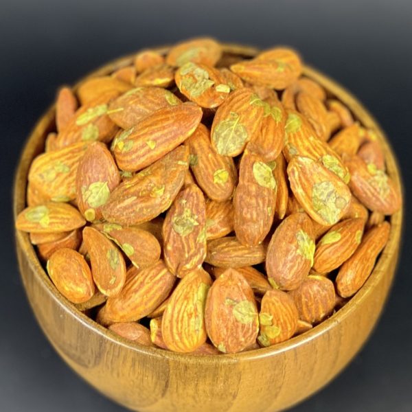 لَوز إيرانيّ الزَّعْتَر