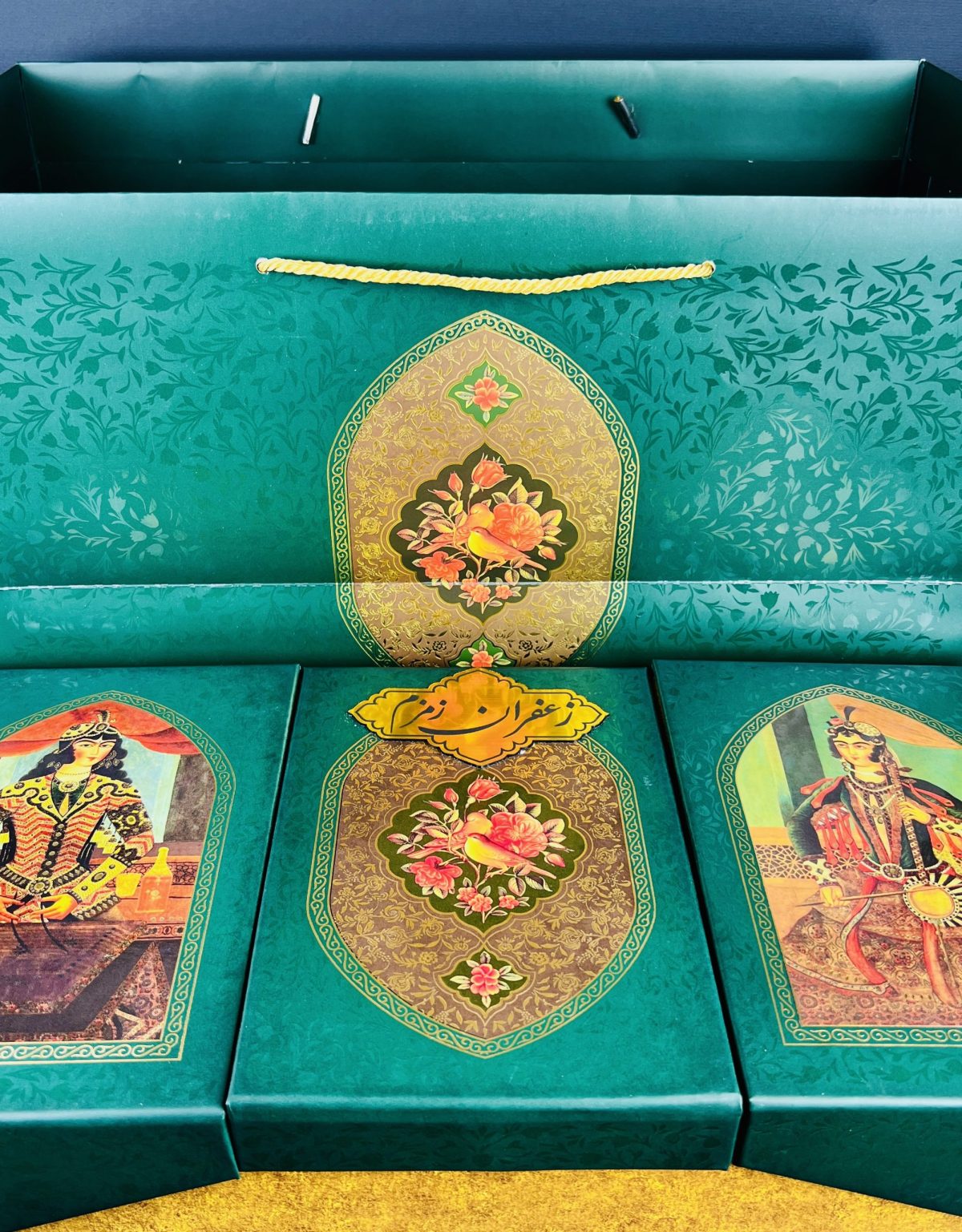 Ultra Luxury Box 3 Gah - Image 10