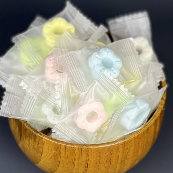 حَلْوى نَعناع بارِد