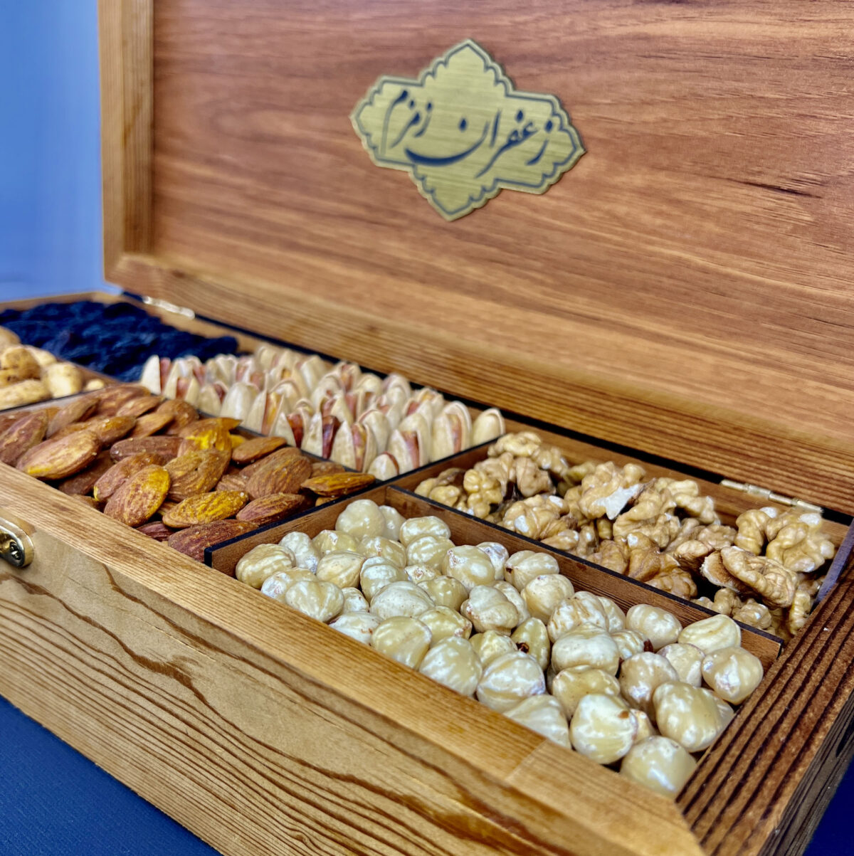 ⁦علبة خشبي فاخر⁩ - الصورة ⁦5⁩