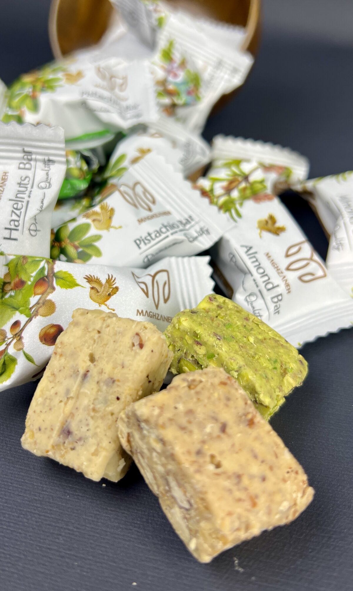 ⁦مِكْس بار (فُسْتُق، لَوز، بُنْدُق)⁩ - الصورة ⁦2⁩