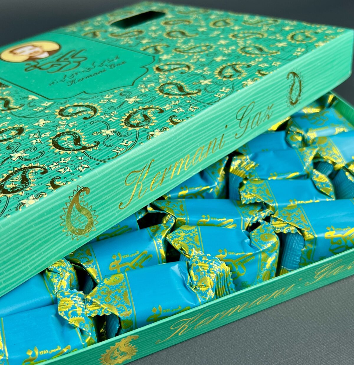 ⁦حَلْوَى غز بنسبة ‎٢٨٪ فُسْتُق⁩ - الصورة ⁦3⁩