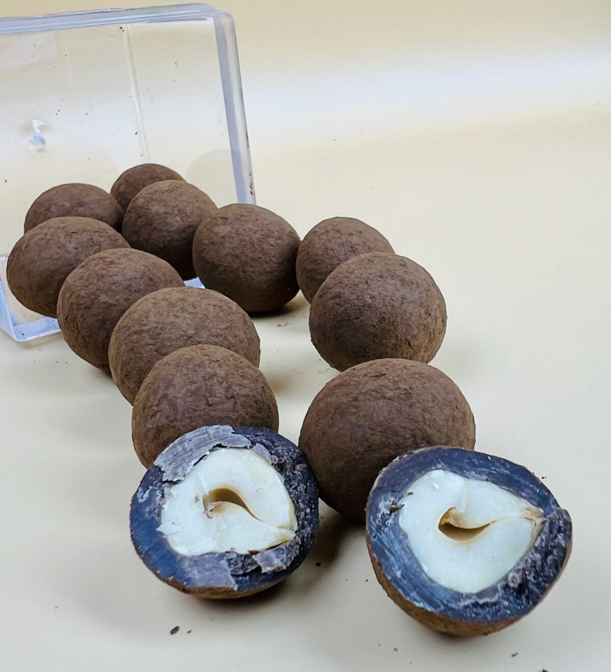 ⁦دراجه بندق بالشوكولاتة بالحليب ومسحوق القهوة⁩ - الصورة ⁦2⁩